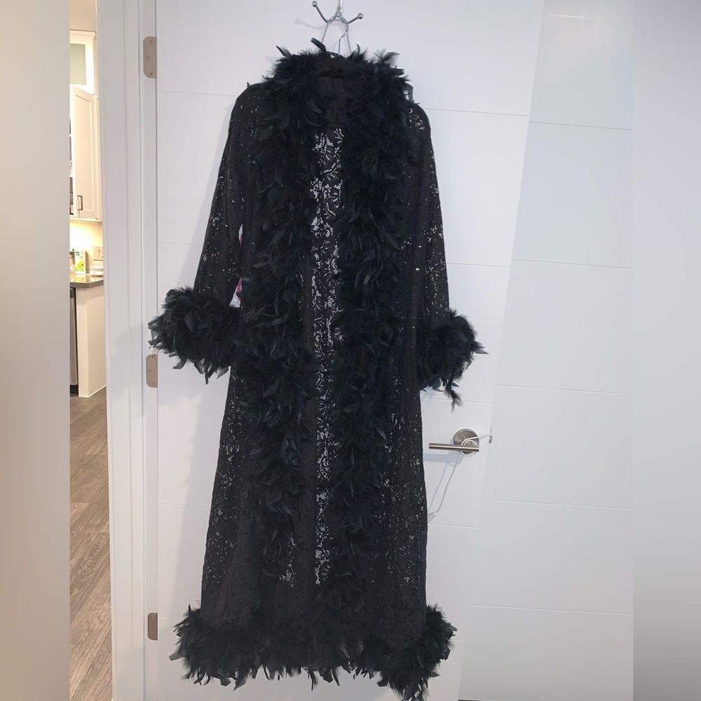 Elegant Black Feather Trimmed Robe